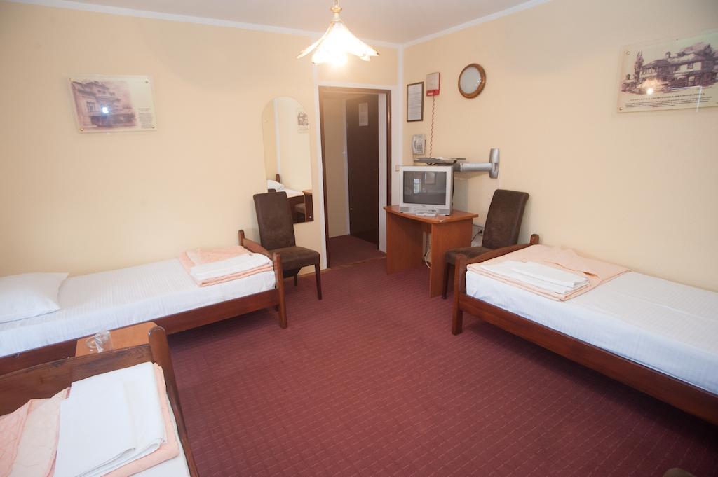 Hotel Extra Lion Md Nisz Zewnętrze zdjęcie
