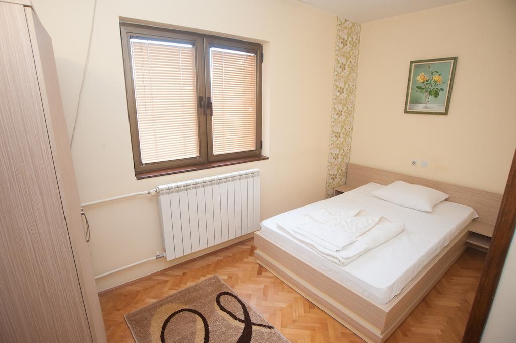 Hotel Extra Lion Md Nisz Pokój zdjęcie