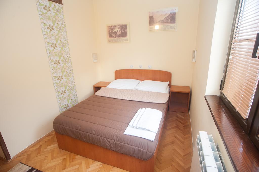 Hotel Extra Lion Md Nisz Pokój zdjęcie