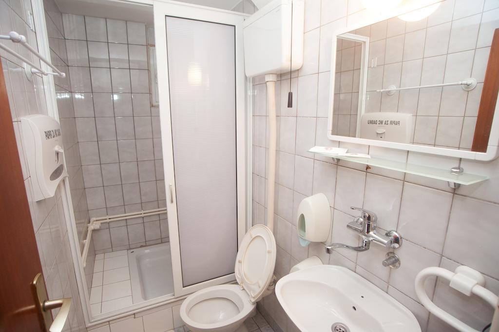Hotel Extra Lion Md Nisz Pokój zdjęcie